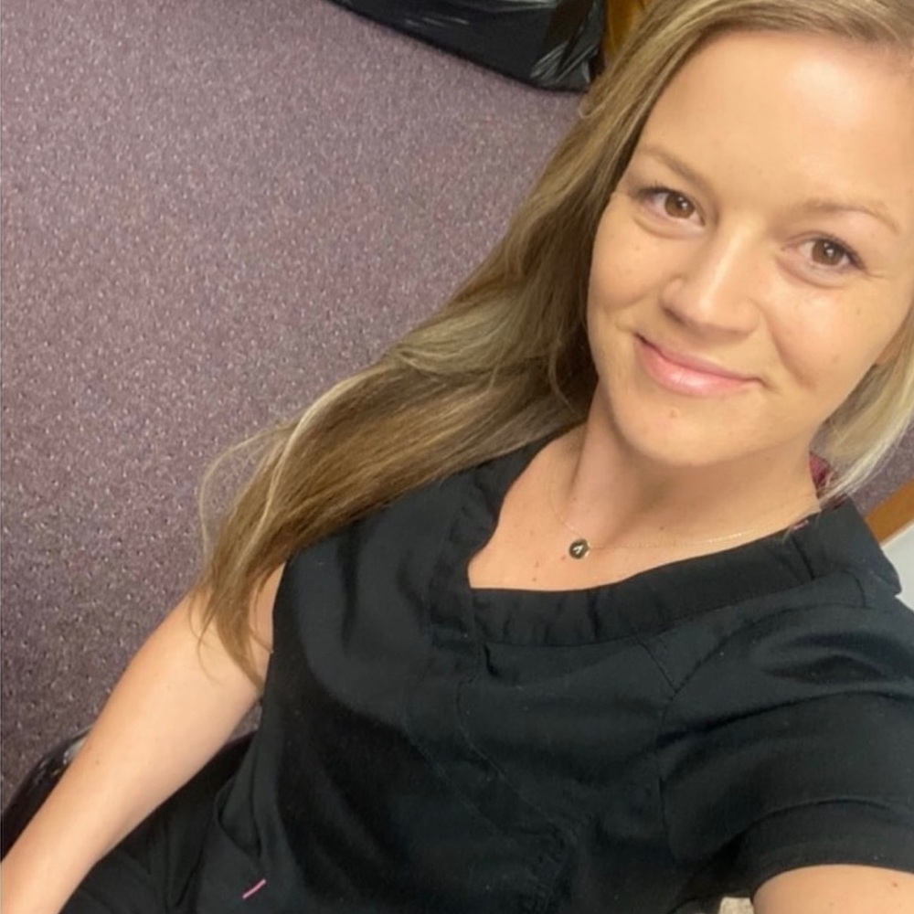 Meet your Posher, Tayla